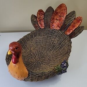 Vintage tii Collections Resin Woven Turkey Basket